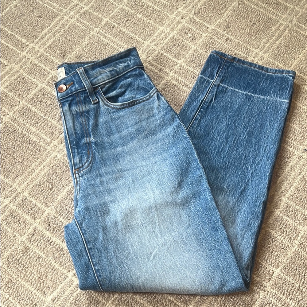 Universal Thread Blue Straight Leg Jeans